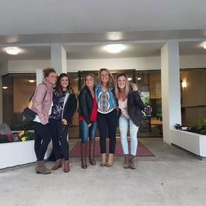 Meet your Posher, Ashley